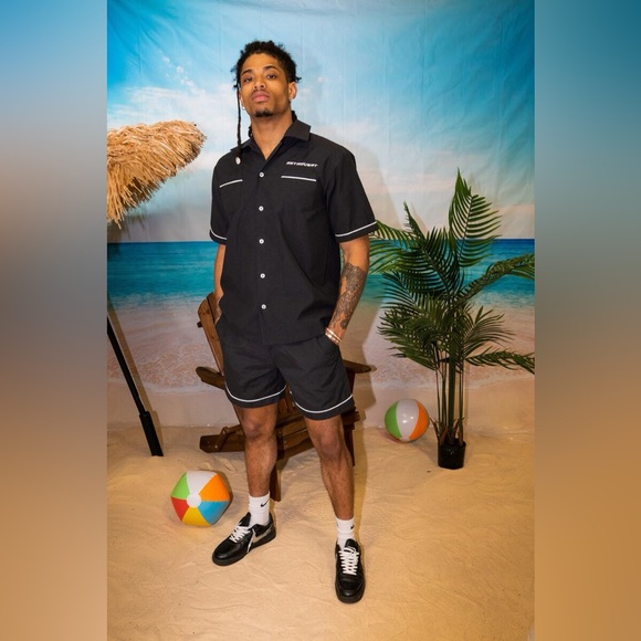 Retrovert Resorts Button-Up Shirt Medium - Picture 5 of 13